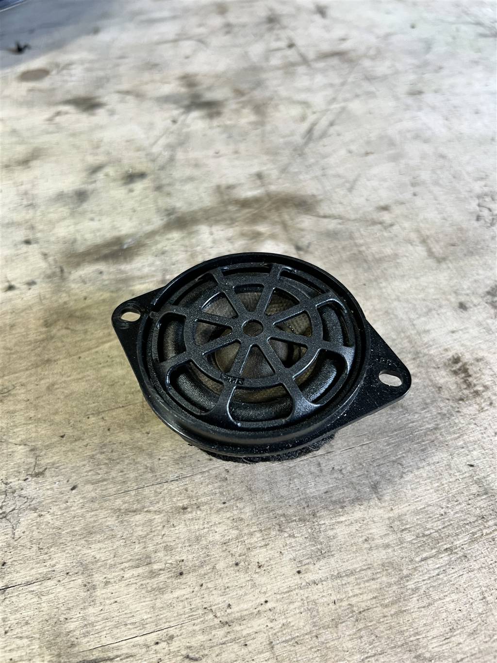 Audi A4 (B8) 2007-2012 для Динамик