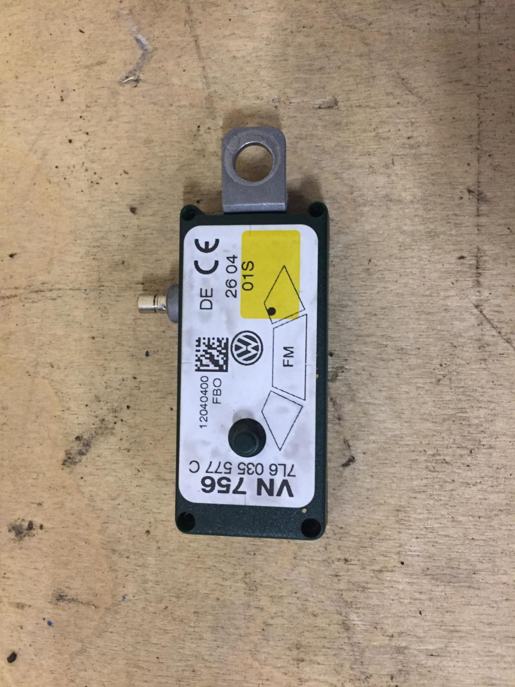 Volkswagen Touareg 7L 2002-2006 для Усилитель антенны