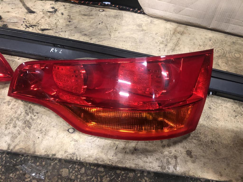 Audi Q7 (4L)  2005 - 2009 для Фонарь задний правый