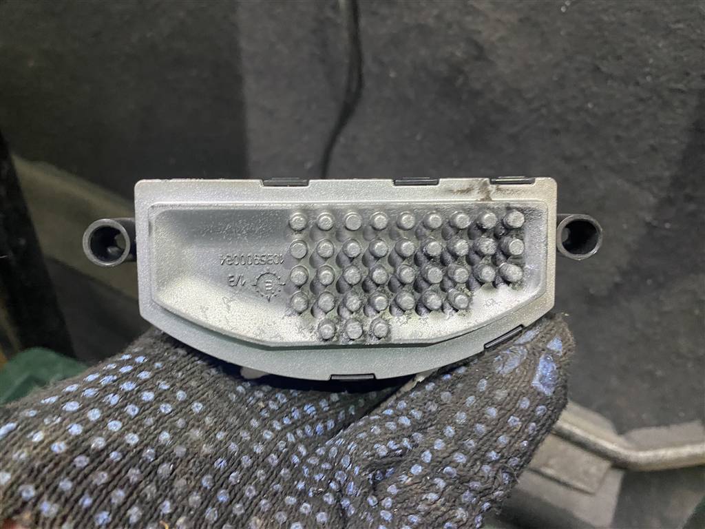 Skoda Octavia A7 для Резистор отопителя