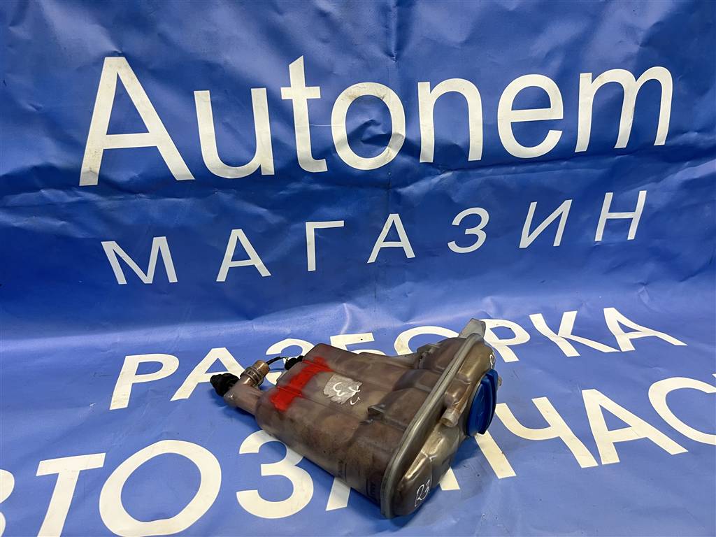 Audi A4 (B8) 2007-2012 для Бачок расширительный