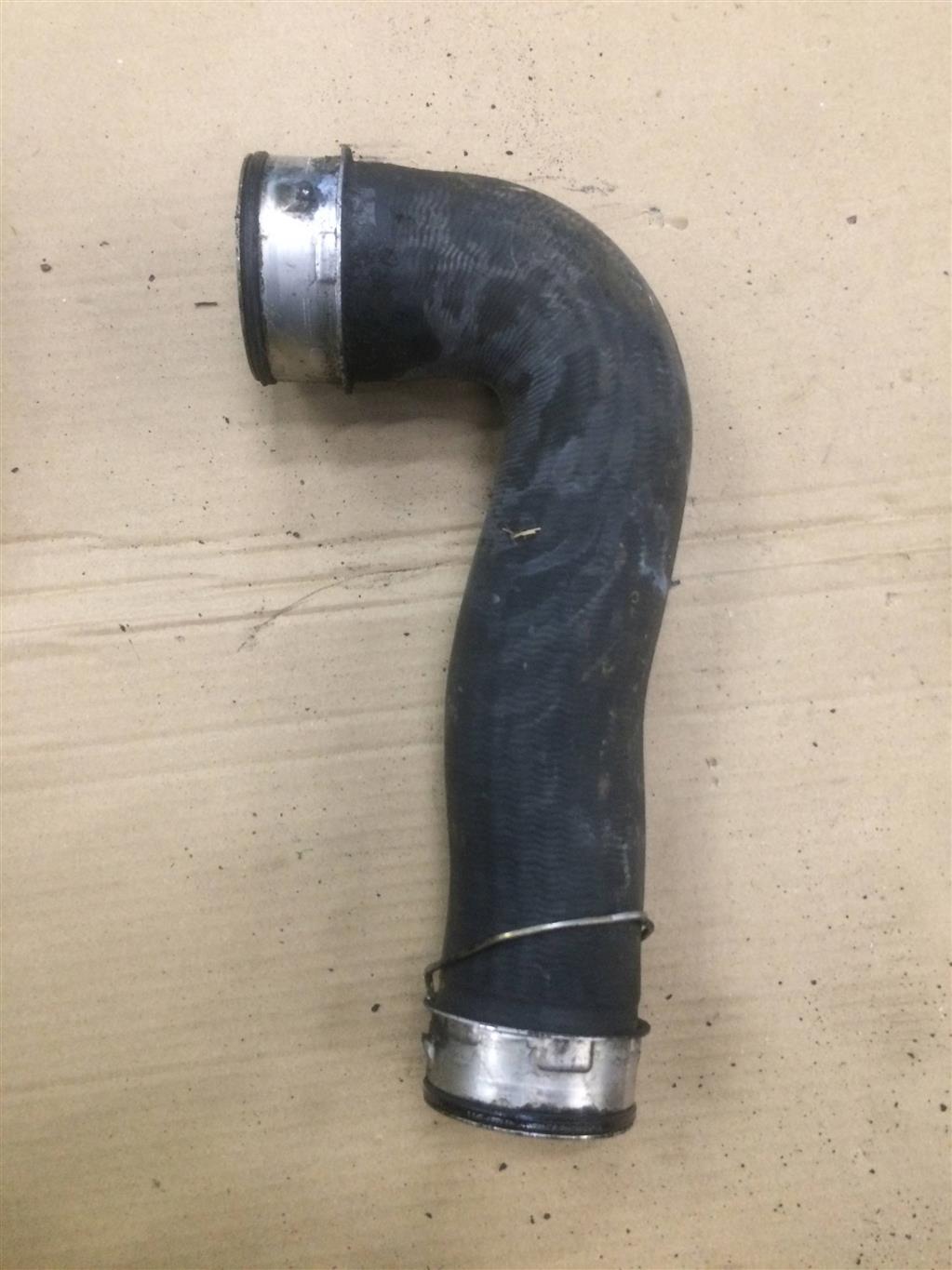 Volkswagen Golf V 2003-2009 для Патрубок интеркулера