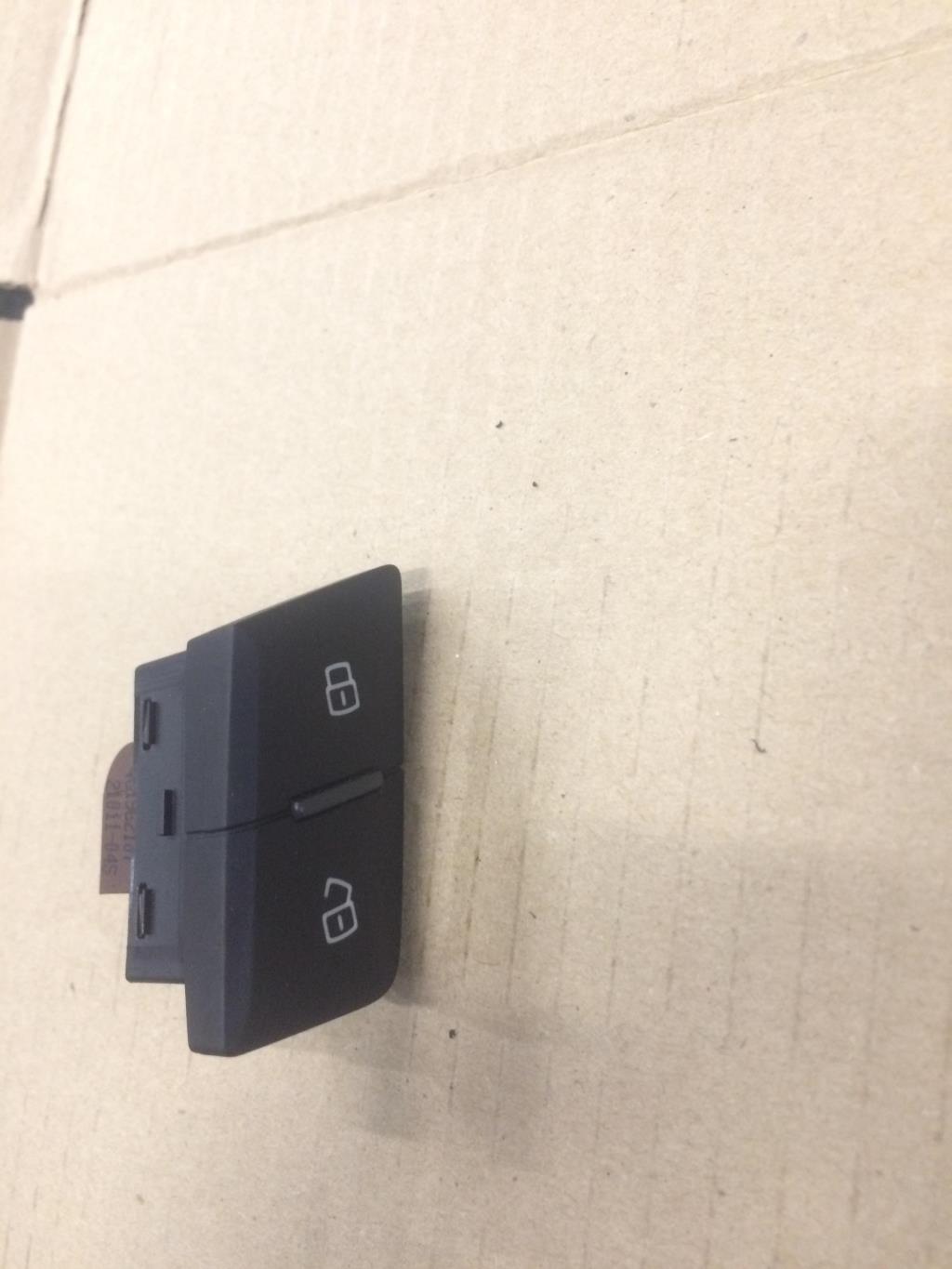 Audi A6 C7 для Кнопка центрального замка