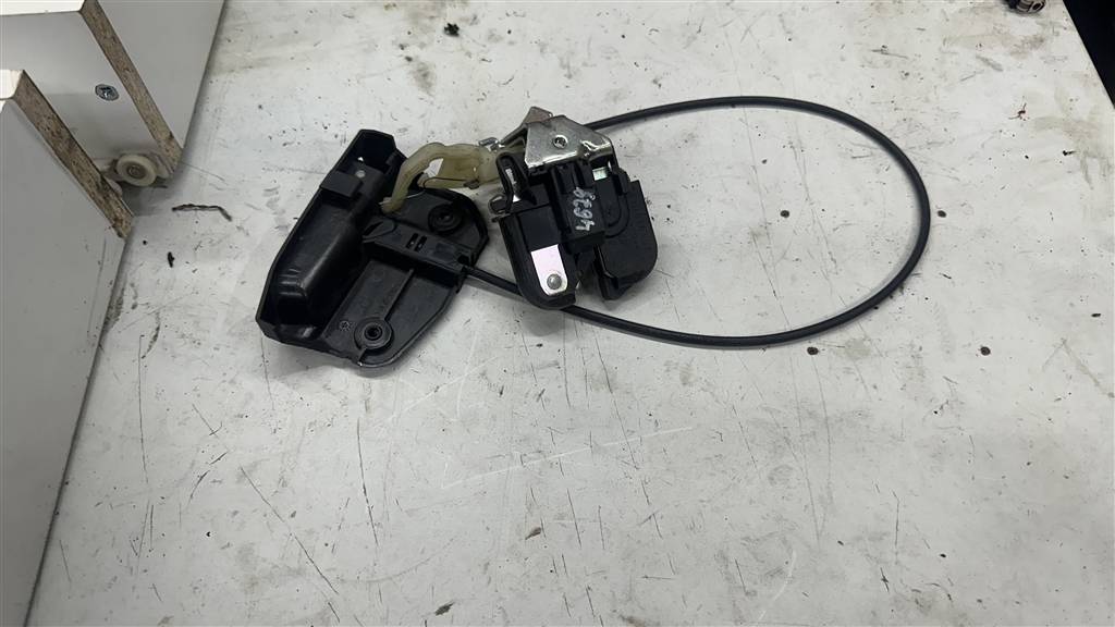 Mercedes-Benz W209 CLK coupe 2000-2005 для Замок спинки сиденья