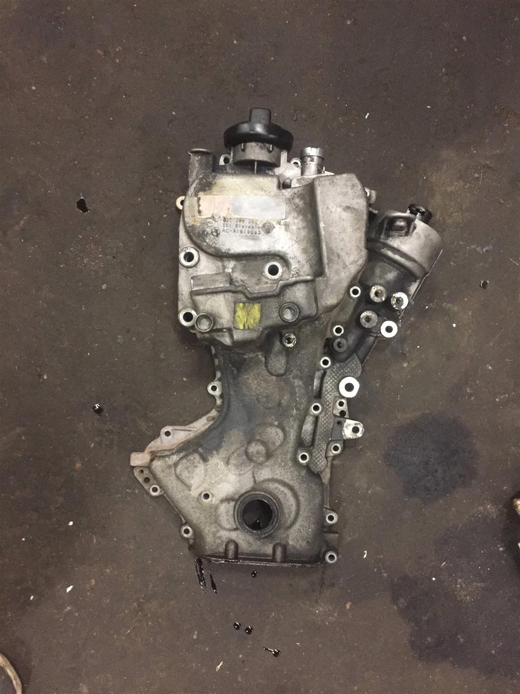 Audi A3 (8PA) 2004-2013 для Крышка двигателя передняя