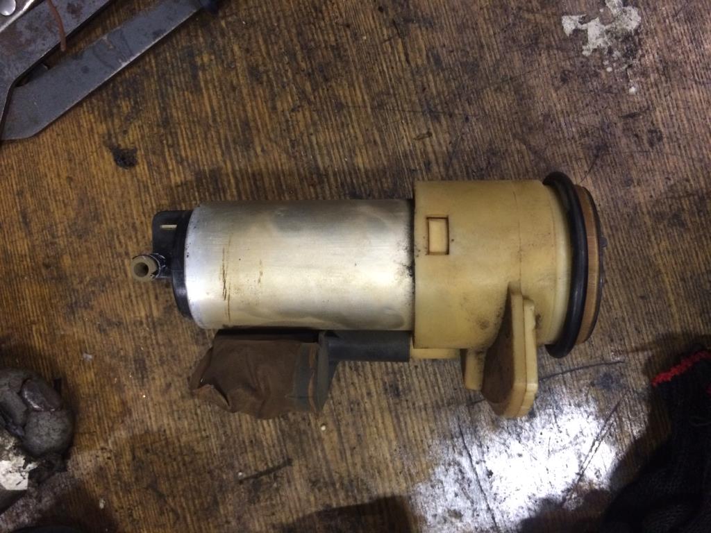 Volkswagen Golf III/Vento 1991-1997 для Топливный насос