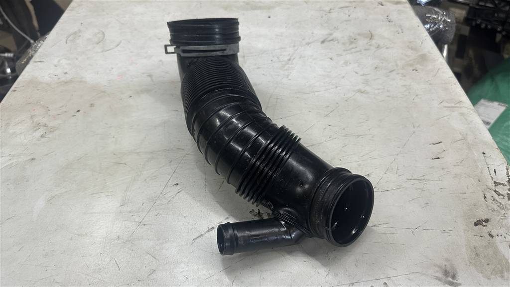 Volkswagen Tiguan 1 для Патрубок воздушного фильтра