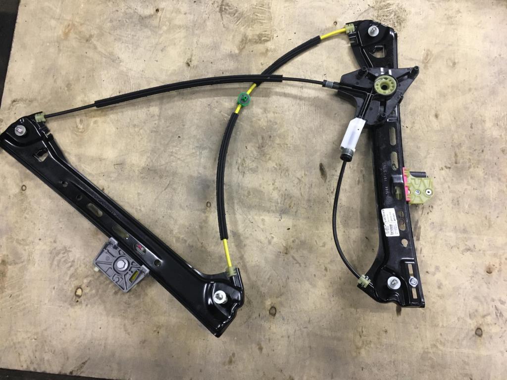 Mercedes-Benz W205 C205 Coupe для Стеклоподъемник передний левый