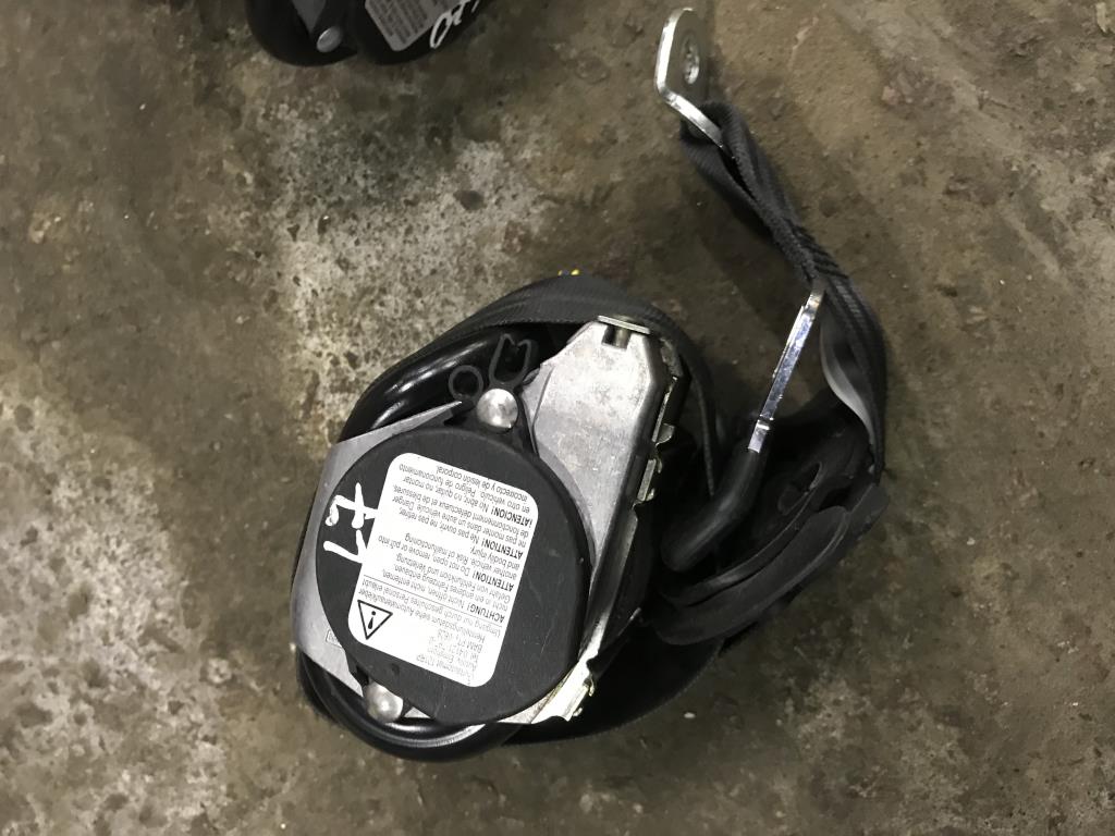 Volkswagen Golf V 2003-2009 для Ремень безопасности