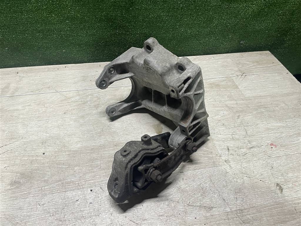 Land Rover Freelander 2 2007> для Кронштейн промежуточного вала