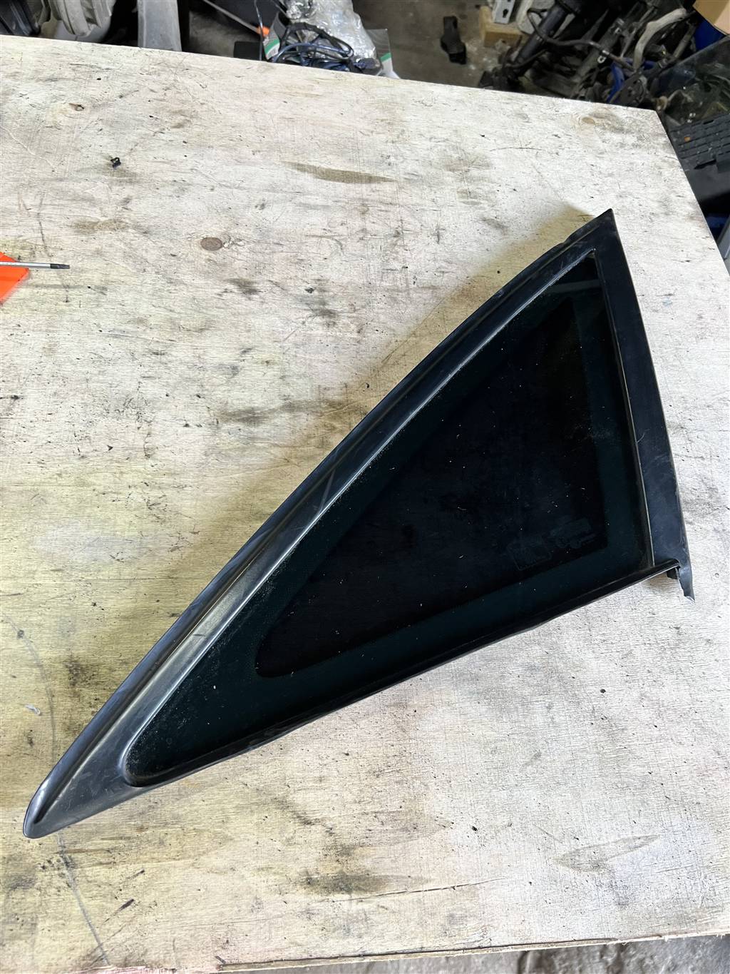 Audi A6 C7 для стекло заднее правое глухое