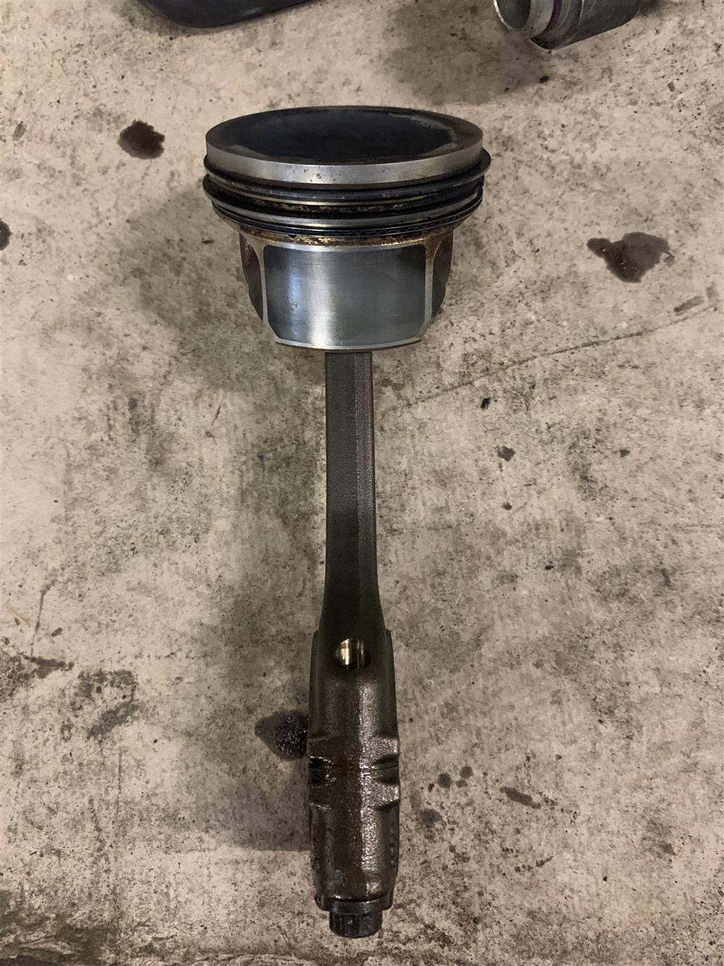 Audi A3 (8PA) 2004-2013 для Поршень с шатуном