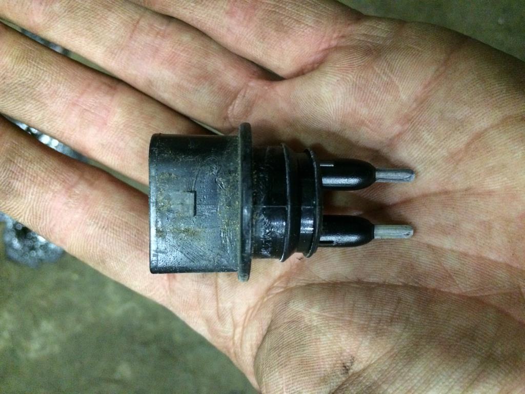 Volkswagen Sharan 2000-2006 для Датчик уровня жидкости 