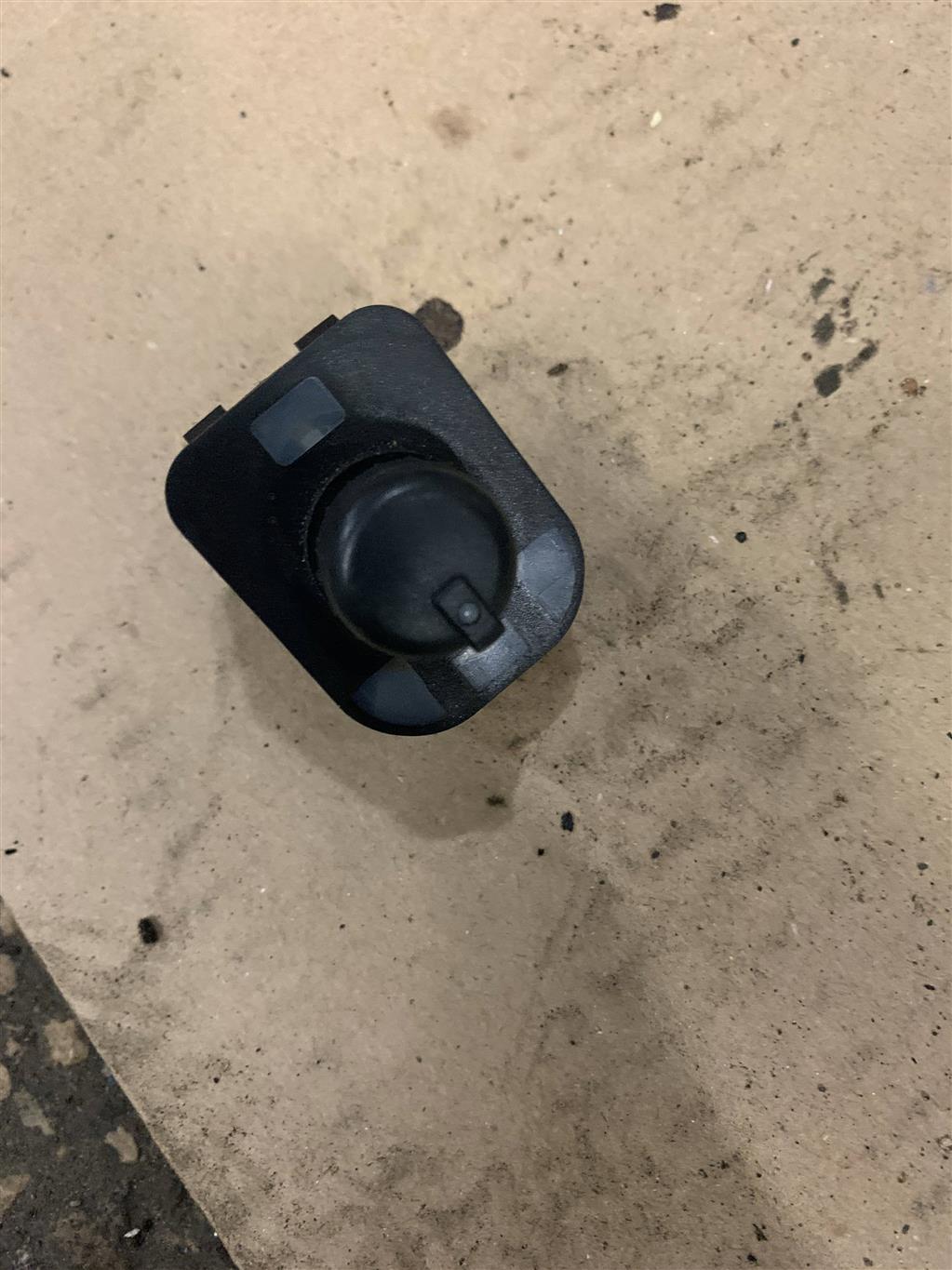 Audi Q7 (4L)  2005 - 2009 для Джойстик регулировки зеркал