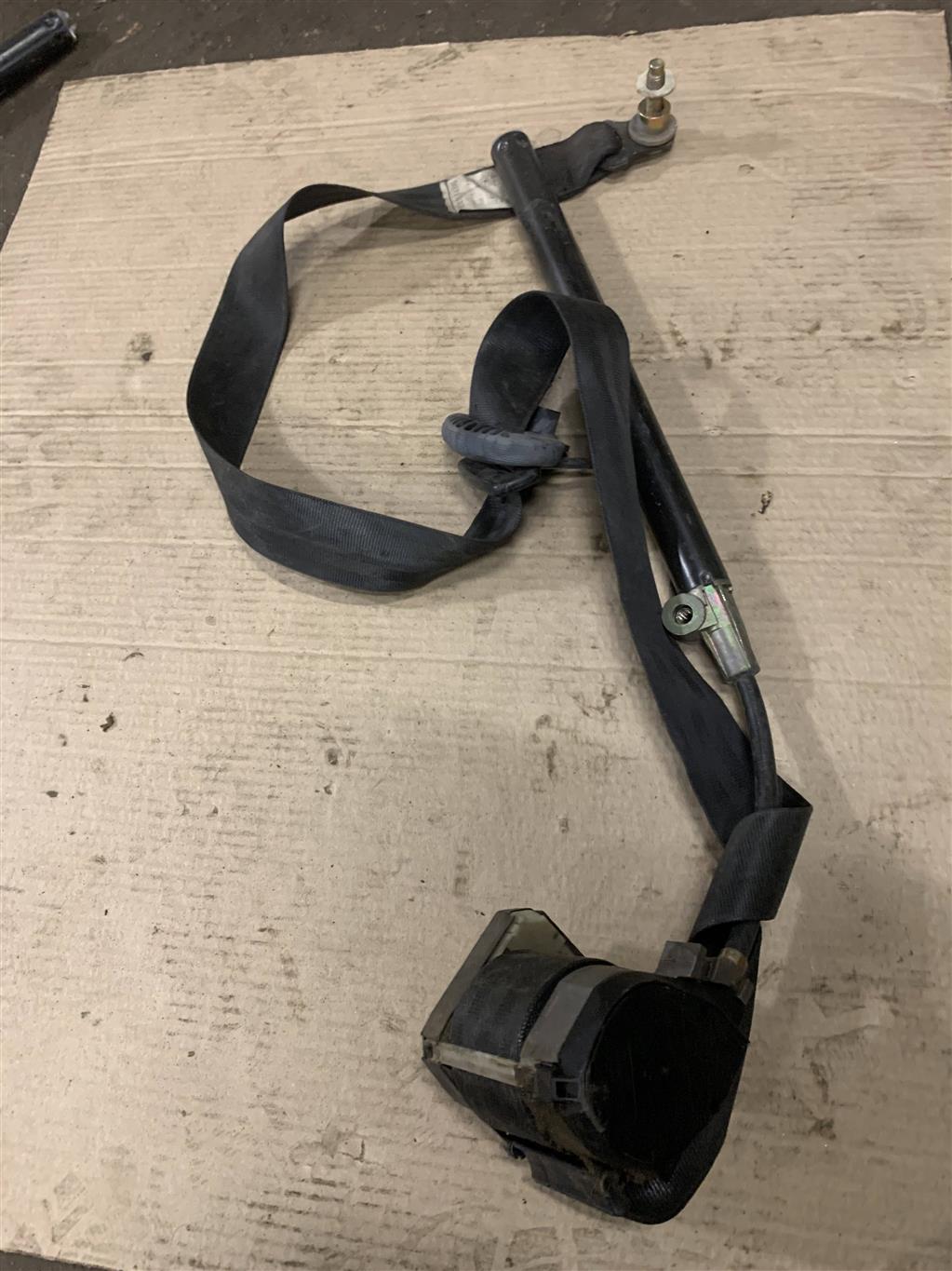 Volkswagen Sharan 1995-1999 для Ремень безопасности с пиропатроном