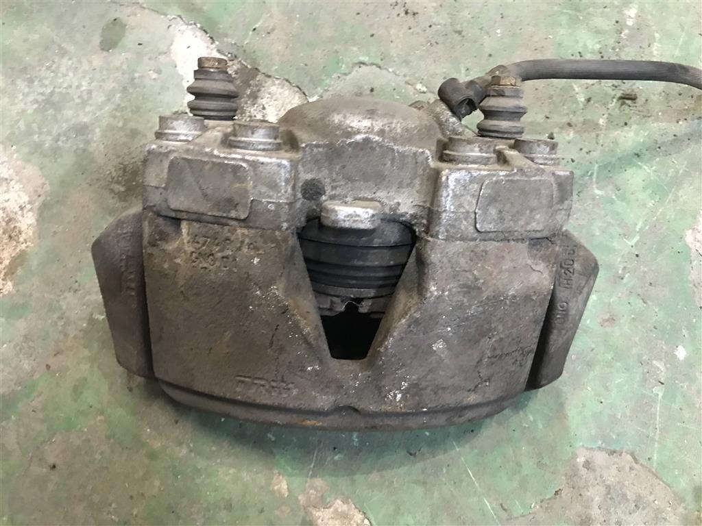 Audi A5/S5 Coupe (8T) 2007-2011 для Суппорт передний правый