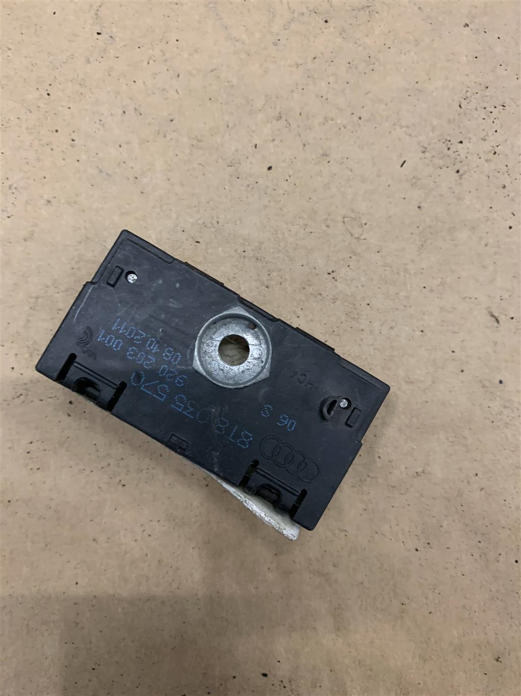 Audi A5/S5 Coupe (8T) 2007-2011 для Помехоподавляющий фильтр