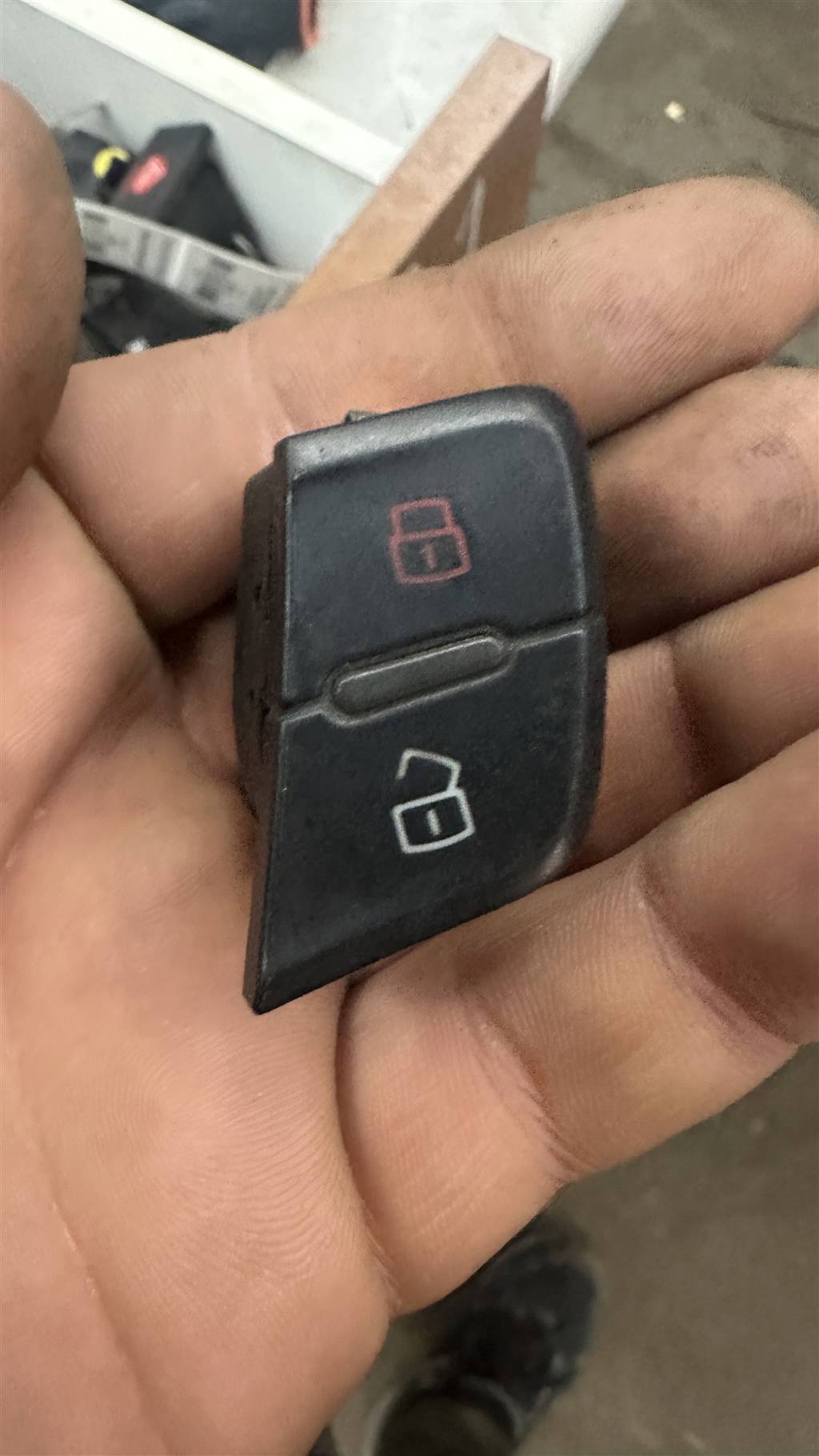 Audi A5/S5 Coupe (8T) 2007-2011 для Кнопка центрального замка