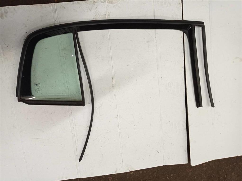 Volkswagen Golf V Plus 2005-2014 для уплотнитель стекла двери задний правый