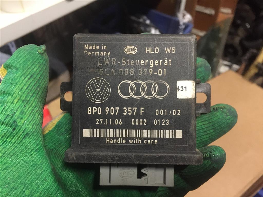 Audi Q7 (4L)  2005 - 2009 для Блок корректора фар