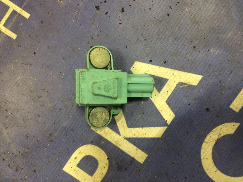 Audi A6 (C6 4F) 2005-2008 для Датчик удара (Airbag)