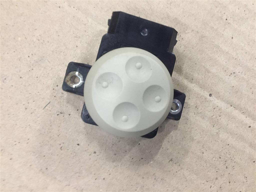 Audi Q7 (4L)  2005 - 2009 для Кнопка регулировки сидения 