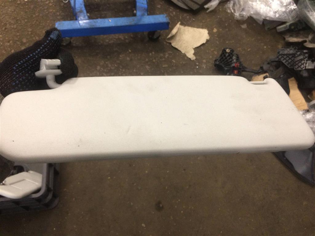 Volkswagen Golf V Plus 2005-2014 для Козырек солнцезащитный (внутри)