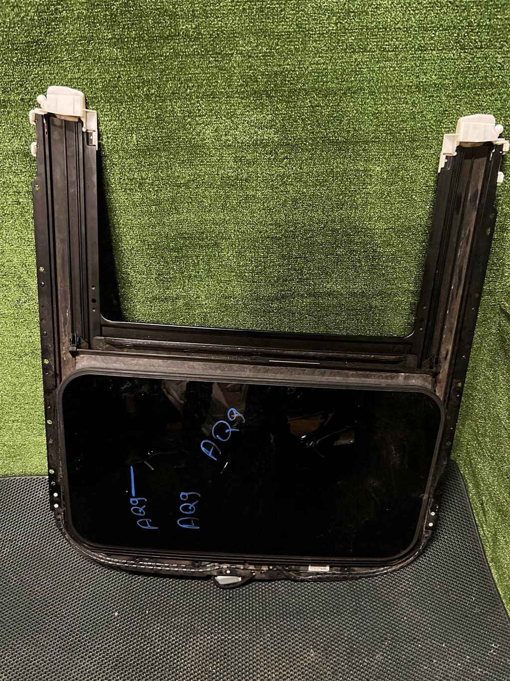 Porsche  Cayenne 958 2010-2014 для Люк в сборе электрический