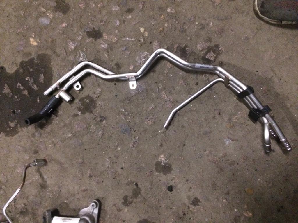 Audi Q5 (8R) 2009-2012 для Трубка топливная