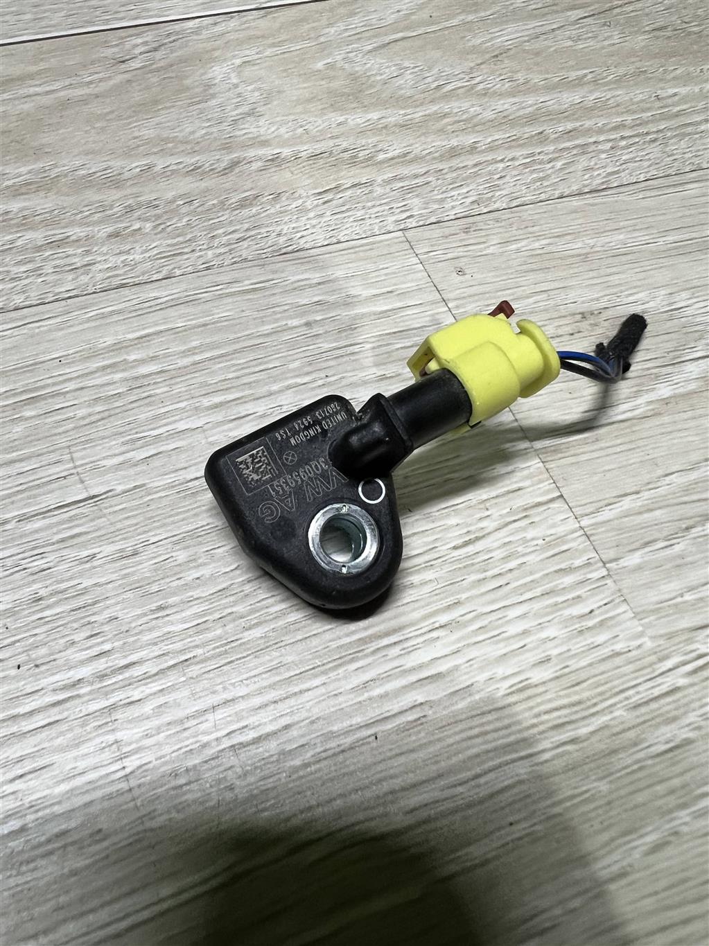 Skoda Octavia A7 для Датчик удара (Airbag)