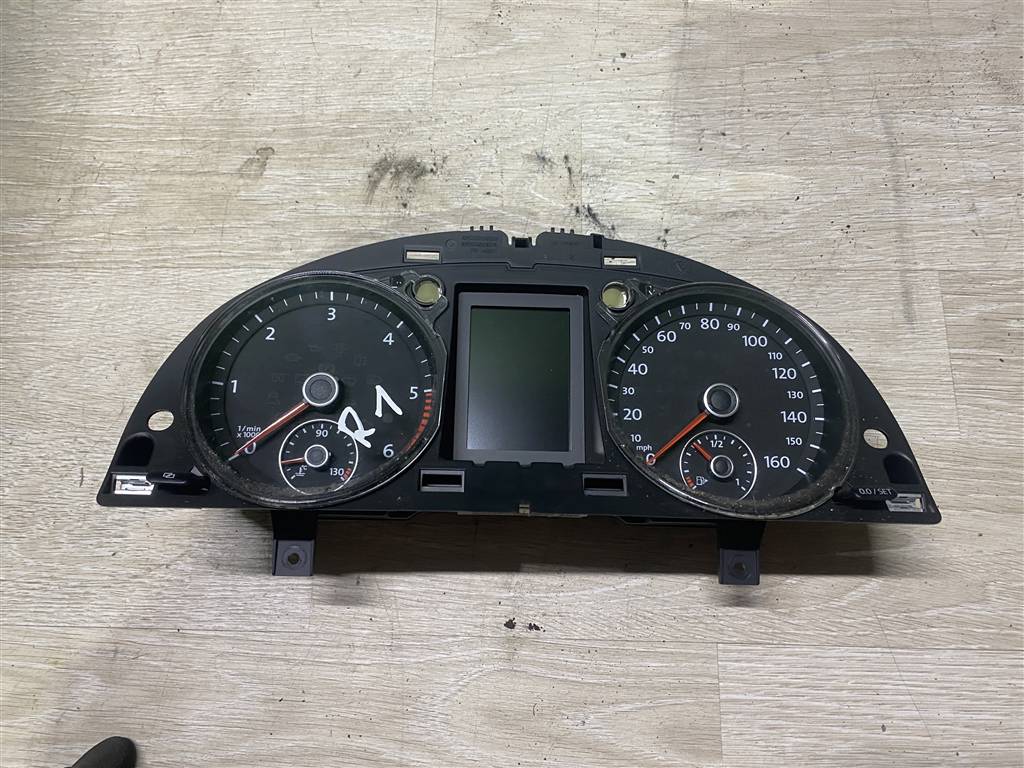 Volkswagen Passat (B7) 2011-2015 для Панель приборов (щиток)