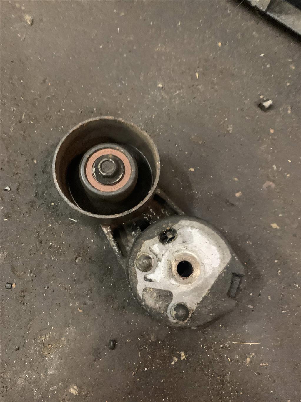 Land Rover Range Rover Sport L320 2005- для Натяжитель ремня