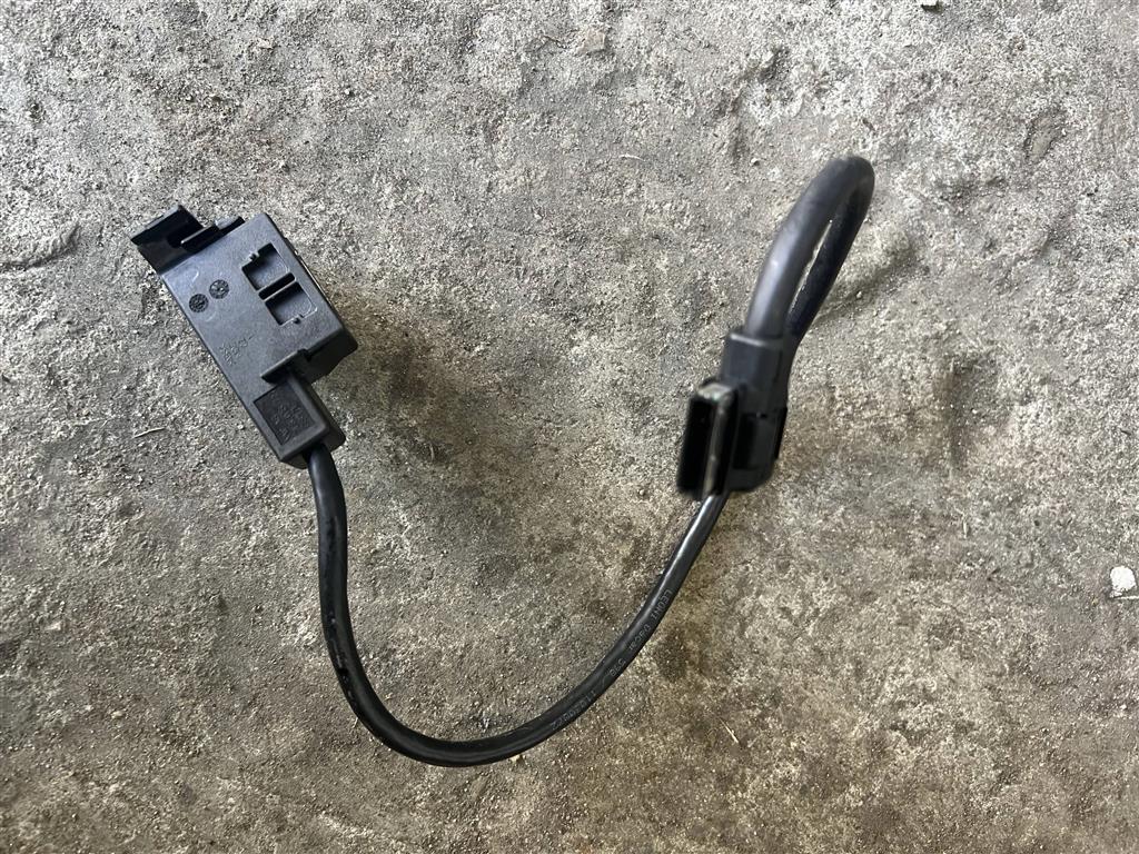 Skoda Superb 2008-2015 для провод