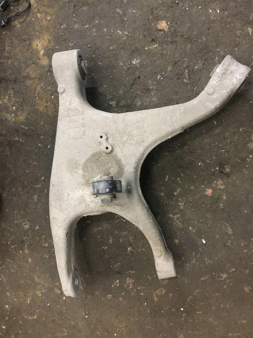 Audi Q5 (8R) 2012-2017 рестайлинг для Рычаг задний нижний правый