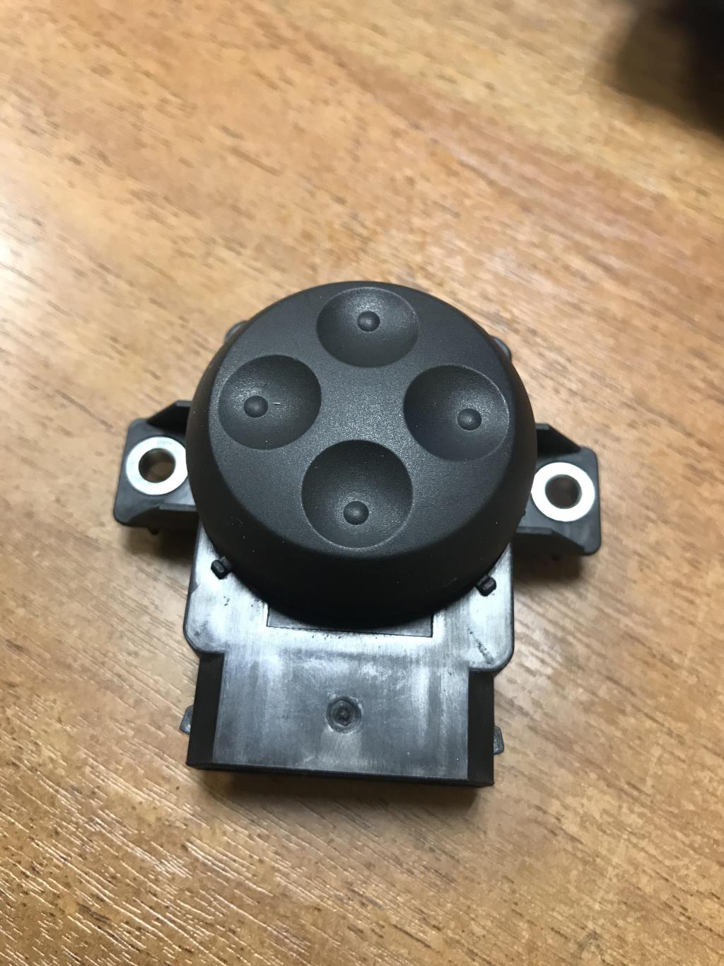 Audi A4 (B7) 2005-2007 для Кнопка регулировки сидения 