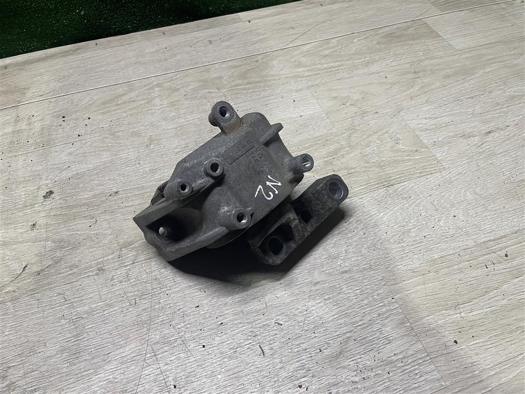 Volkswagen Golf VI 2009-2012 для Опора двигателя правая