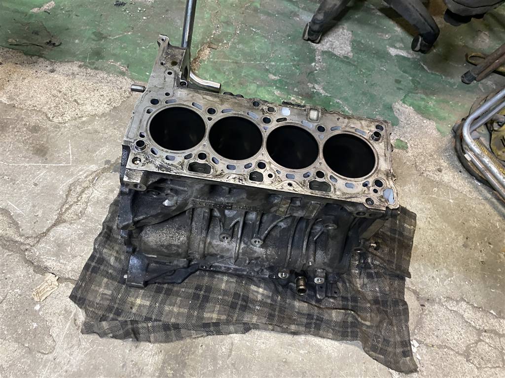 BMW 5-серия F10/F11 2009> для БЛОК ЦИЛИНДРОВ