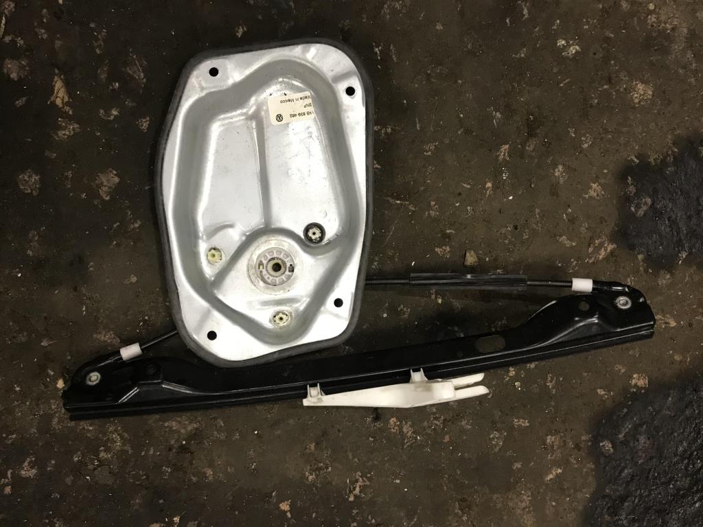 Volkswagen Jetta 2005-2011 для Стеклоподъемник задний правый