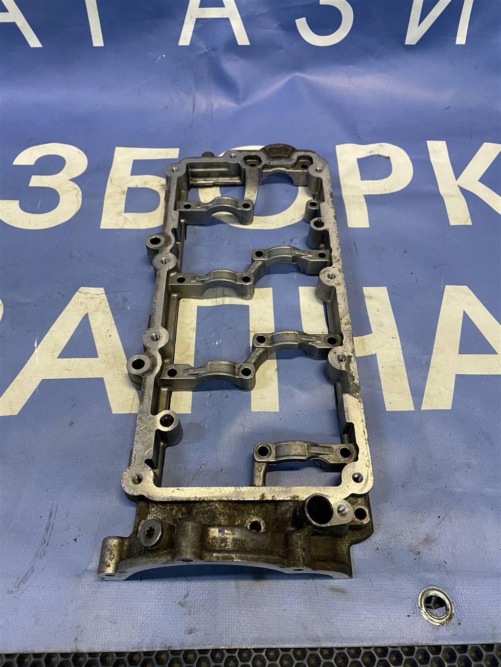 Audi Q7 (4L)  2005 - 2009 для Крышка распредвала