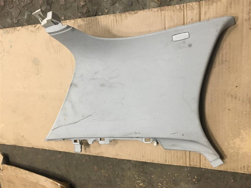 Volkswagen Golf V 2003-2009 для Обшивка стойки