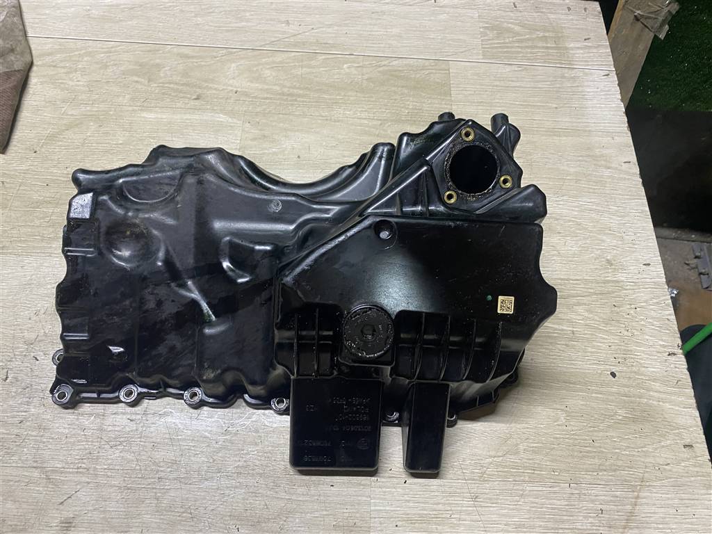 BMW 5-серия F10/F11 2009> для Поддон масляный двигателя