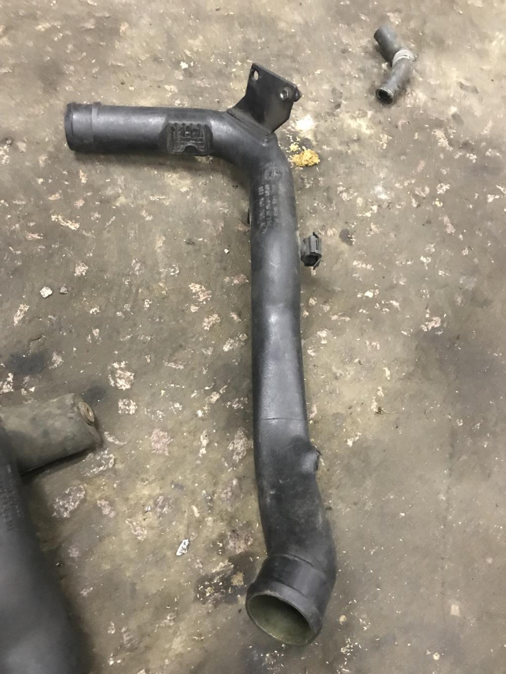 Audi A4 (B5) 1994-2000 для Патрубок