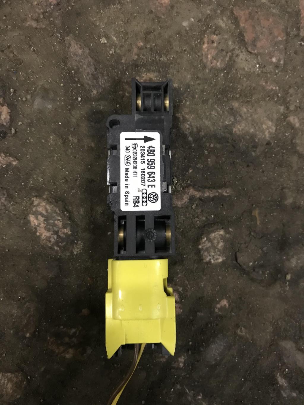 Volkswagen Touareg 7L 2007-2010 для Датчик удара (Airbag)