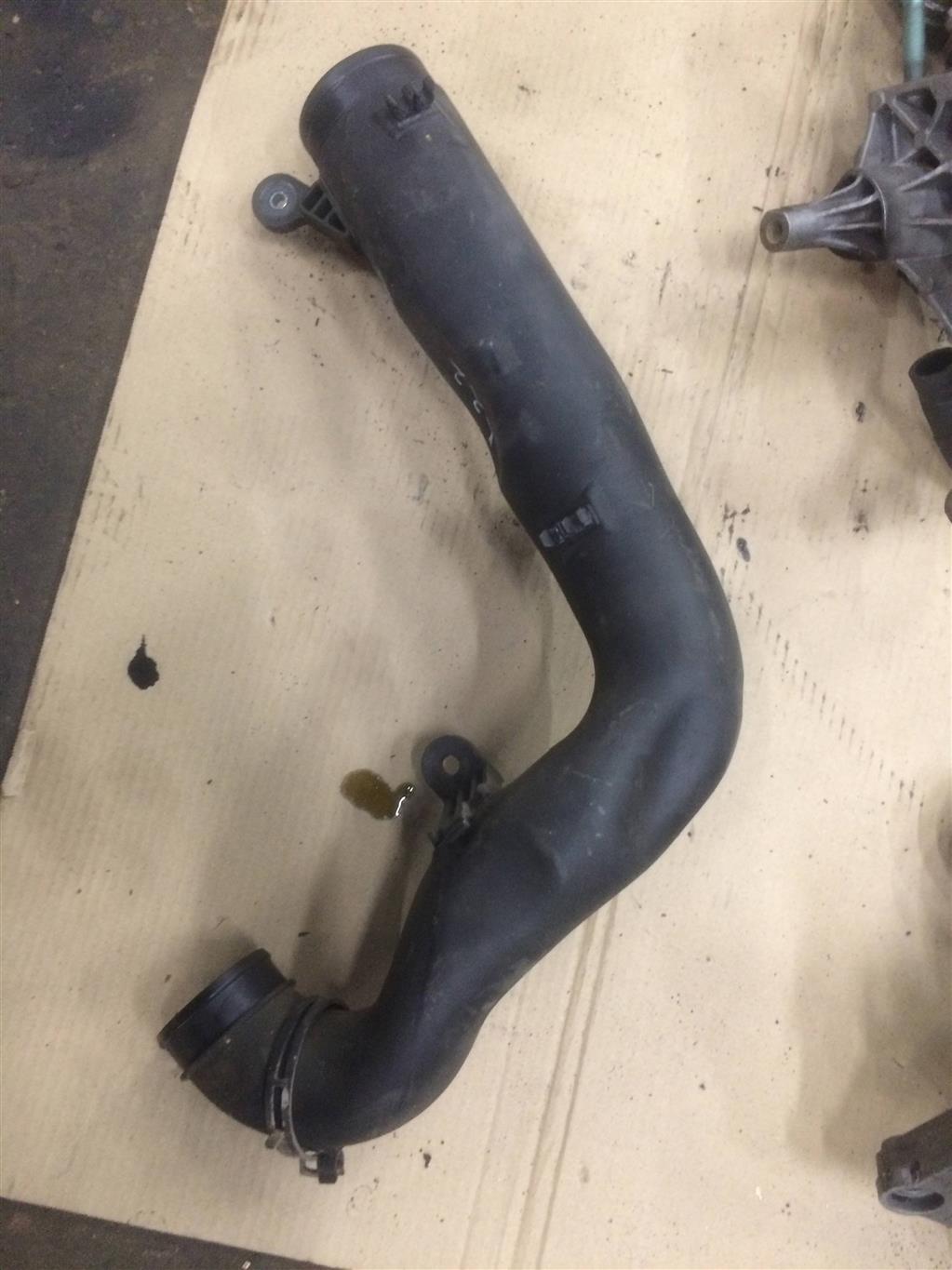 Volkswagen Golf V 2003-2009 для Патрубок воздушного фильтра