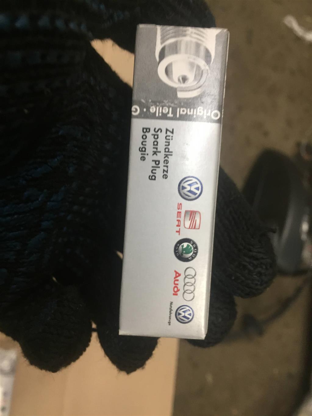 Volkswagen Caddy III 2004-2010 для Свеча зажигания