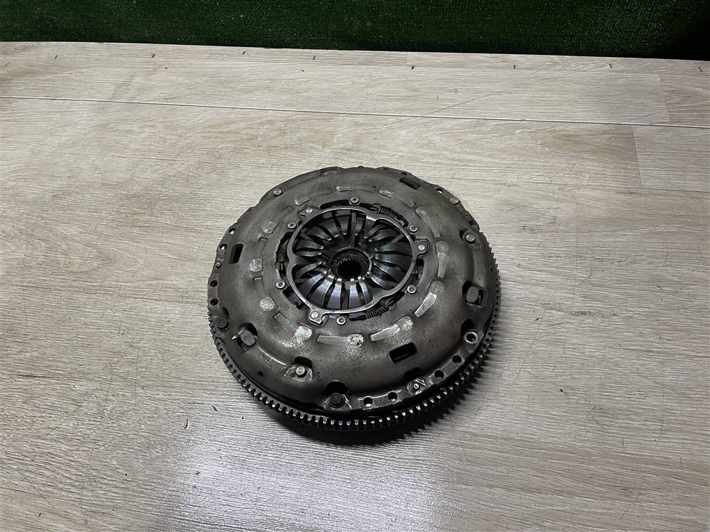 Skoda Octavia A7 для Маховик