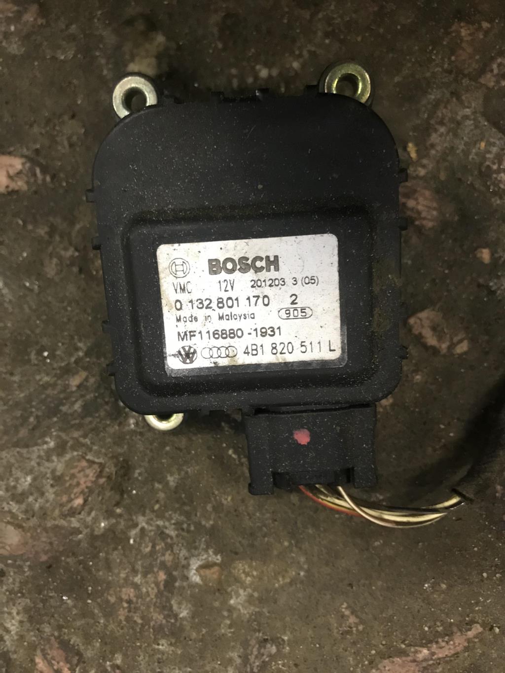 Audi A6 (C5) 2001-2004 рестайлинг для Мотор заслонки печки