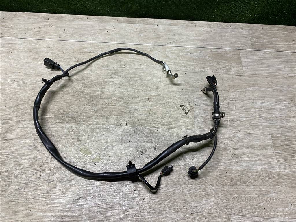 Skoda Octavia A7 для провод генератора