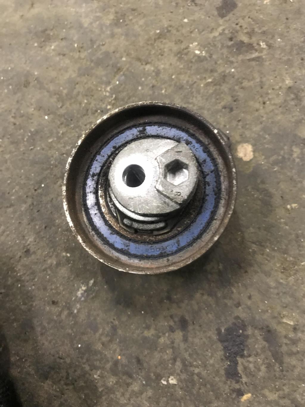 Audi A6 (C6 4F) Allroad quattro 2005-2012 для Натяжитель ремня