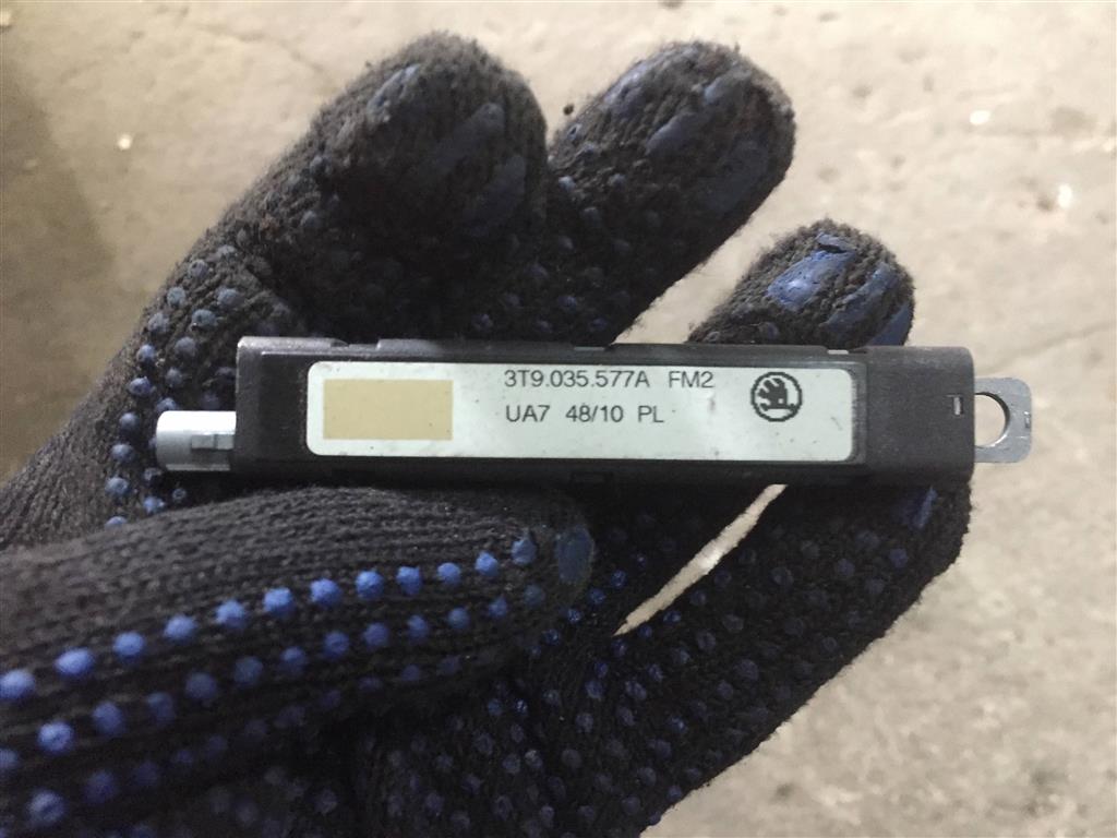 Skoda Superb 2008-2015 для Антенна